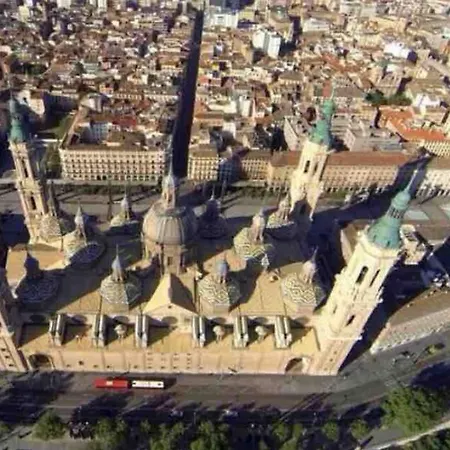 Apartamento Unico En Plaza Del Pilar Saragossa Exterior foto